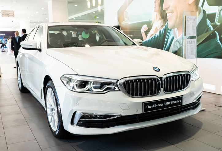 BMW tặng 100% phí trước bạ cho khách hàng đến hết năm 2020